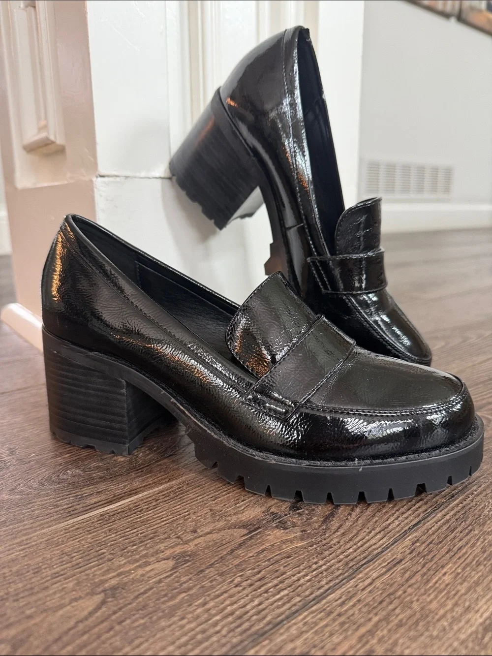 Jane And The Shoe NWOB Leighton Black Patent Chunky Platform Loafer Ladies 7